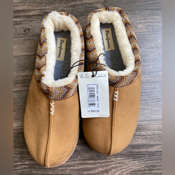 NWT Dearfoams Women’s Brown Slippers Size 7 - Picture 2 of 3